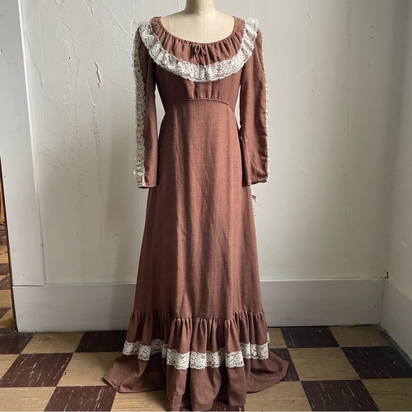 Vintage 1970s Prairie Maxi Dress Brown Lace Gathered Yolk Ruffle Hem - Picture 1 of 7